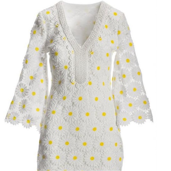 ๐ป๐ฆHOST PICK ๐ปDaisy Lace Tunic Dress White/ Yellow size S and XXS - Picture 2 of 12